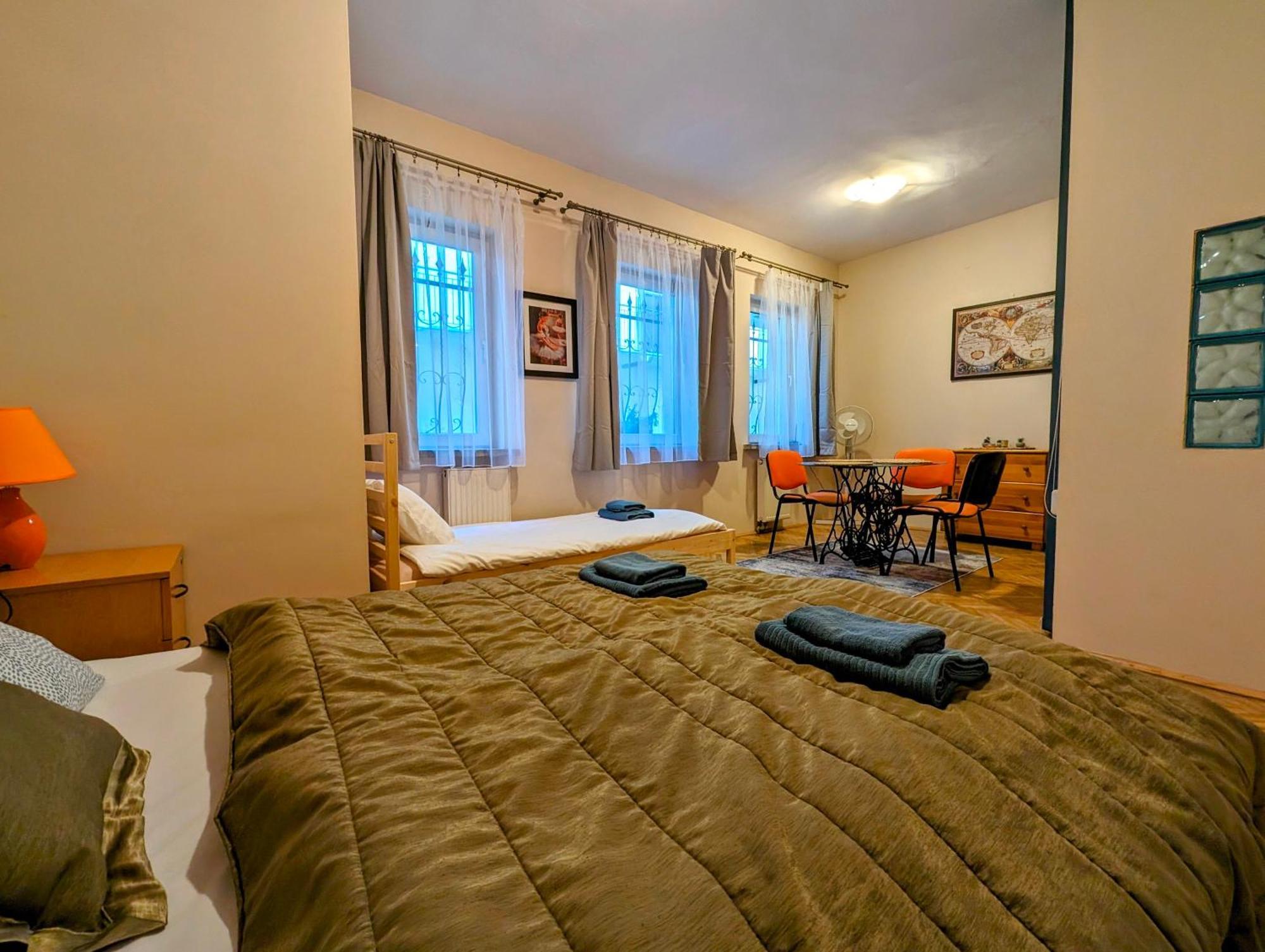 Plac Nowy 8A By Homeprime Krakow Bagian luar foto